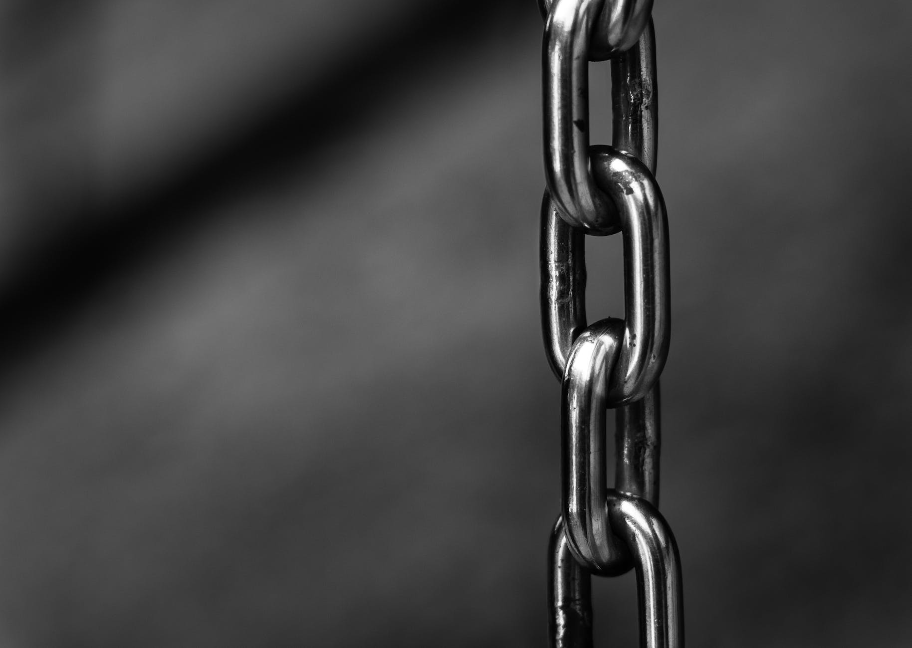 Establishing an order of transactions in blockchain