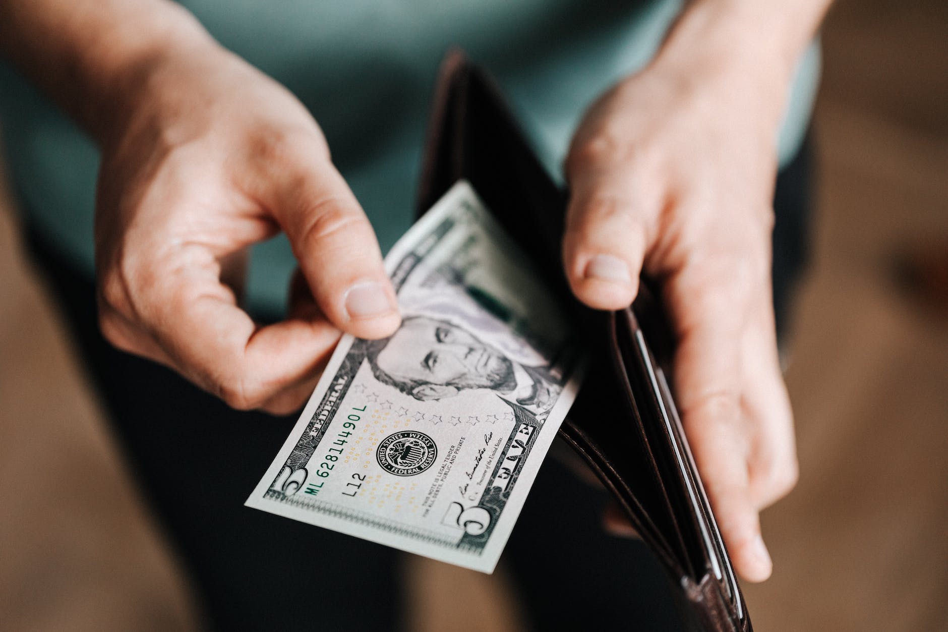 Double spending and immutability in blockchain